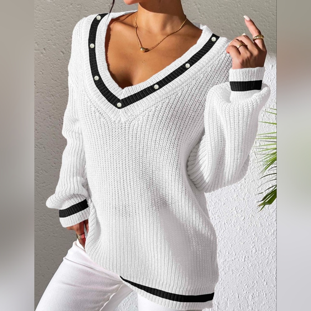 Bordered Beauty Sweater - White - Picture 5 of 7